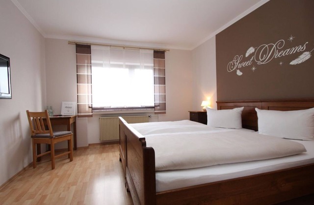 Double room with shower/WC - Gasthaus-Pension-Rest. Bucket