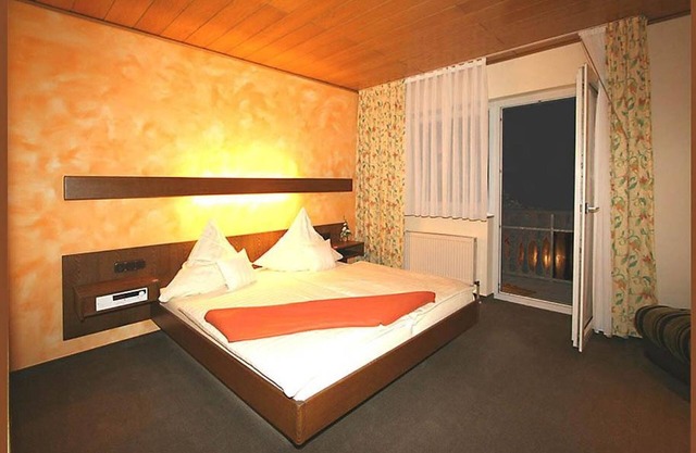 Double room with shower and WC