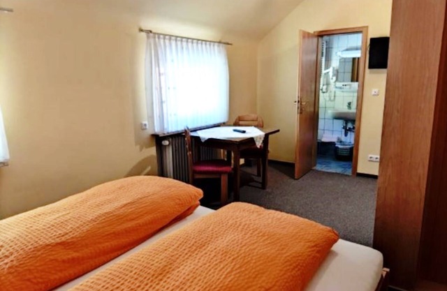 Double room without balcony 03 - Gasthaus Zum Pälterwald