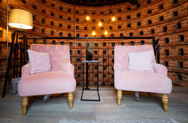 Dovecote - sleeps 2 in 1 bedroom