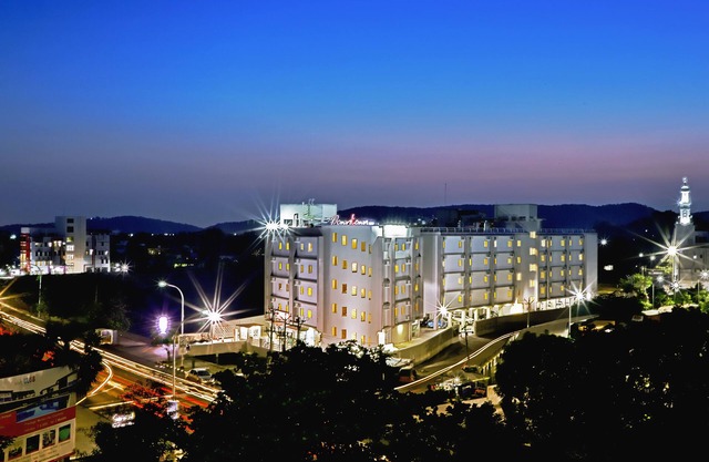 Downtown Business Hotel