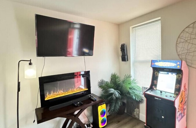 Downtown Home - Close to Topgolf, Ravens Stadium, Orioles Park, UM Baltimore