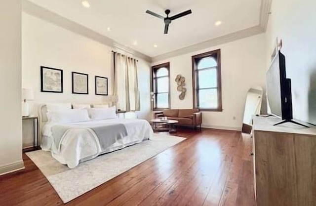 Downtown Penthouse with Commercial Kitchen & Gated Parking Sleeps 6