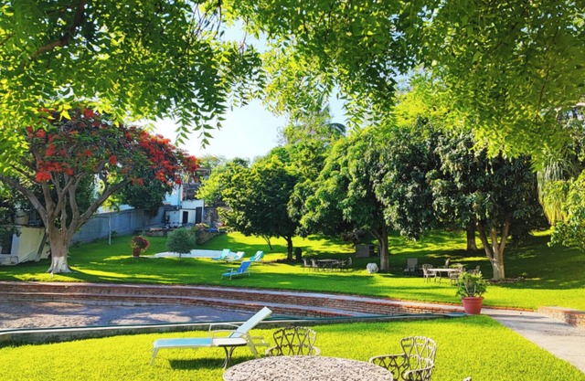 Dream House on Lake Tequesquitengo