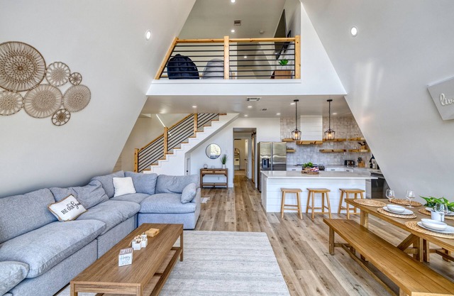 Dreamers Ranch Luxury Aframe