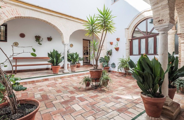 Dreams of the Jewish Quarter * Oasis in Carmona Seville *