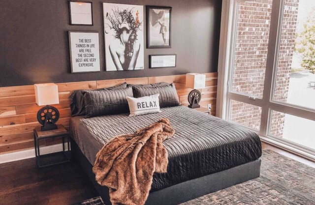Dreamy Townhome - Cozy Vibe - Mins to Broadway!