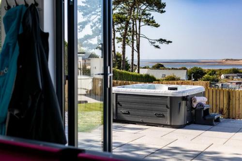 Driftwood Barton Close