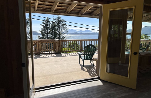 Driftwood House- Endless Ocean Views