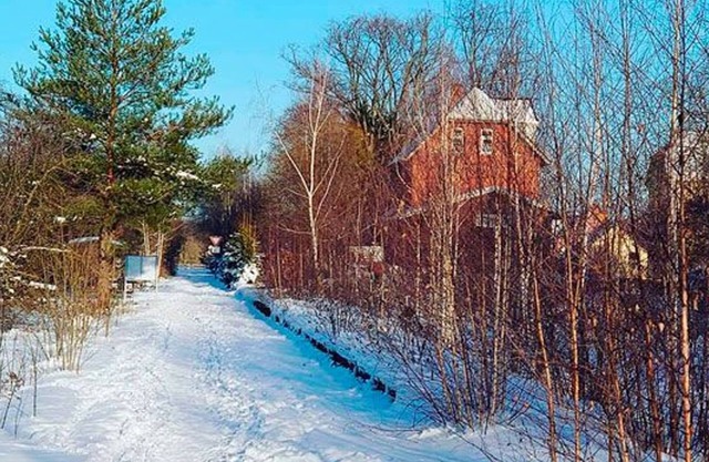 Droyßig railroad station - Overnight stay in a monument - FeWo Altes Bahnhäuschen