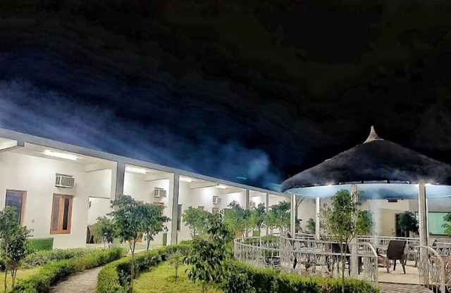 DTR Jungle Hideaways