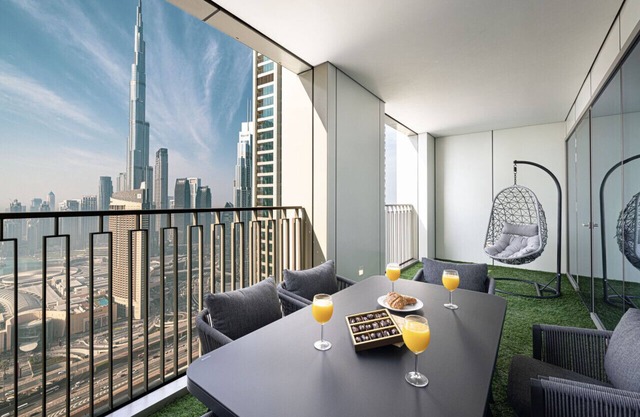 Dubai Mall Access Burj Khalifa Infinity Pool | 4BR