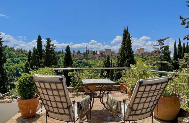Duplex con Terraza y con Vistas Únicas a la Alhambra en el Albayzin