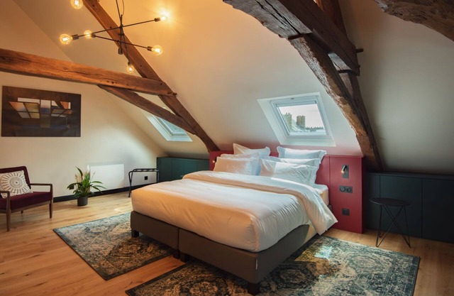 Duplex de luxe pour quatre dans la cité médiévale