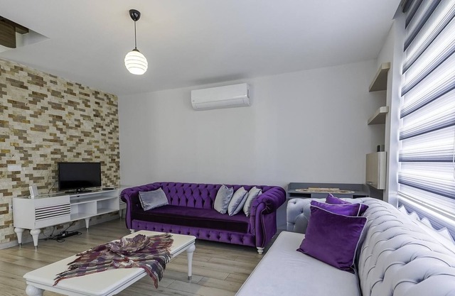 Duplex with Balcony 5 min to Konyaalti Beach