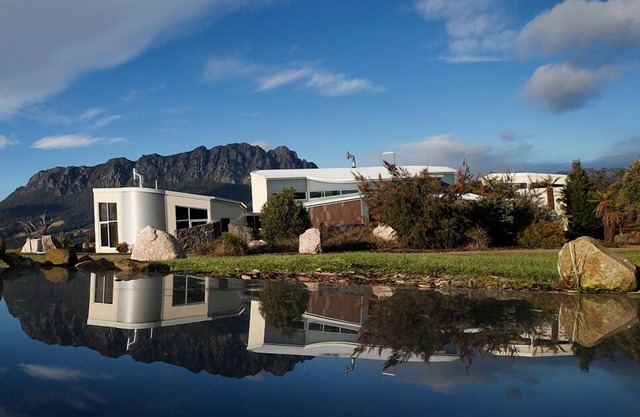 Eagles Nest Retreat - Nest 2