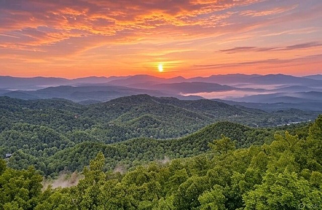 Eagles View, Free Attraction Tickets, Breathtaking Mountain Views, Hot Tub, WIFI