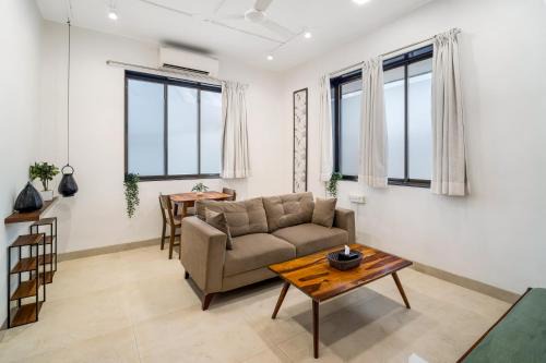 Earthy 1BHK Bandra W by The Bombay Home Company