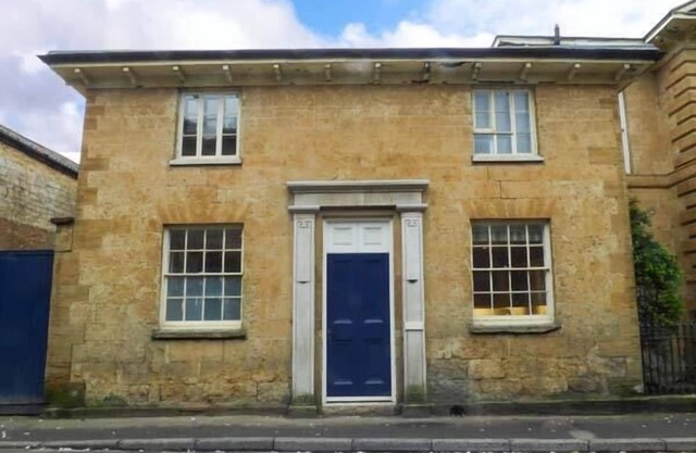 EAST WING, pet friendly, character holiday cottage in Crewkerne