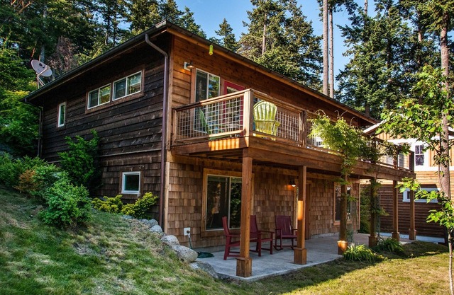 Eastsound, Water view Home!