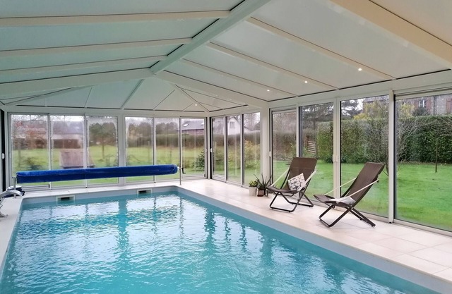 Eco-friendly cottage private pool heated all year round