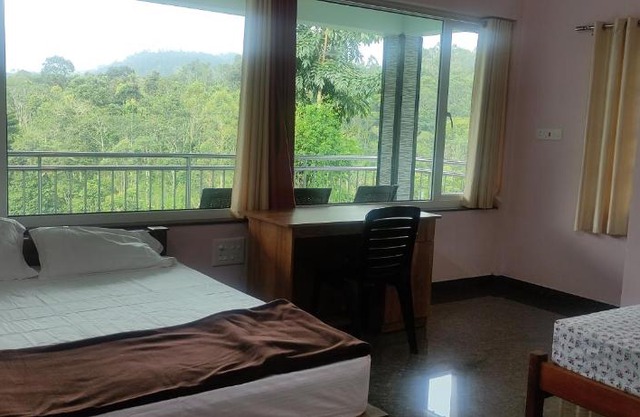 Edens Holidays Munnar