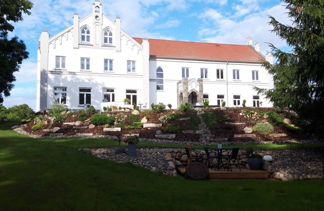 Eich Sahl at Levetzow Manor - 5-star - ABC435