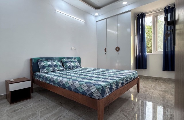 Elegant 2 BHK fully furnished Flat