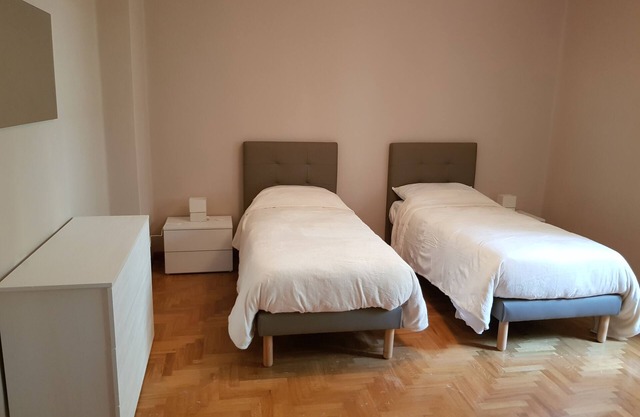 Elegant apartment within walking distance of the center, equipped with all comforts.