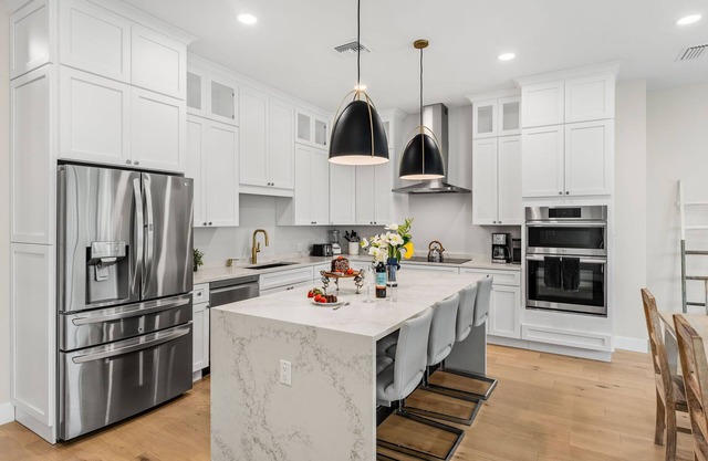 Elegant Indialantic Townhome Retreat W/Private Balconies, Patio & BBQ Grill!