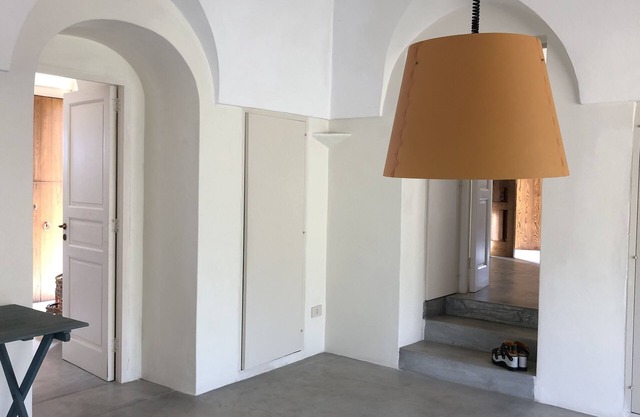 ELEGANT PROPRIETY 10 MINUTES FAR AWAY FROM AIRPORT