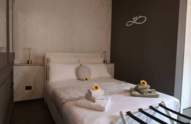 Elegant room in Ronciglione in historic building with private bathroom