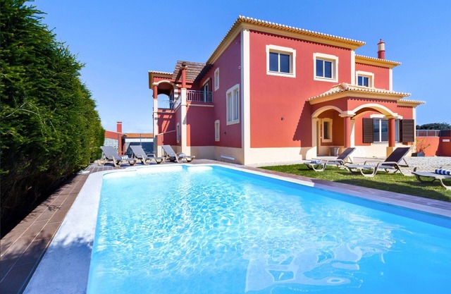 Elegant Sagres Villa | 5 Bedrooms | Villa Farol | Close to Beach | Perfect for.