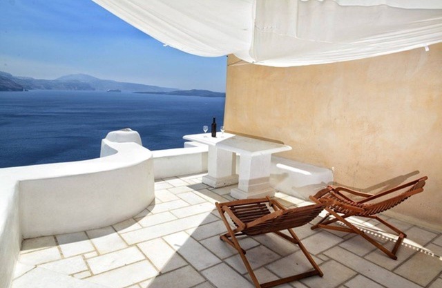 Elegant Santorini House | 1 Bedroom Villa | Caldera View-Outdoor Hot Tub | Oia