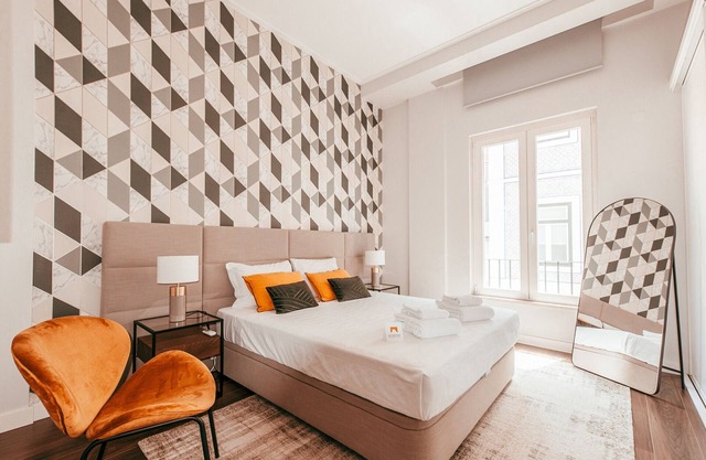 Elegant & Sophisticated Campo Ourique by GT House