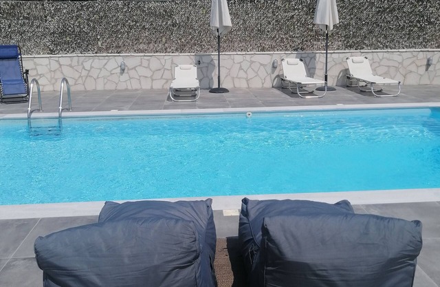 Elegant villa for vacation and weddings