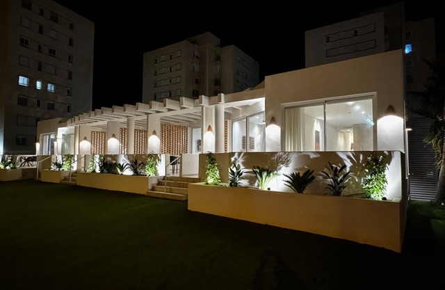 Elegante Casa con Vistas al mar en la Playa #4