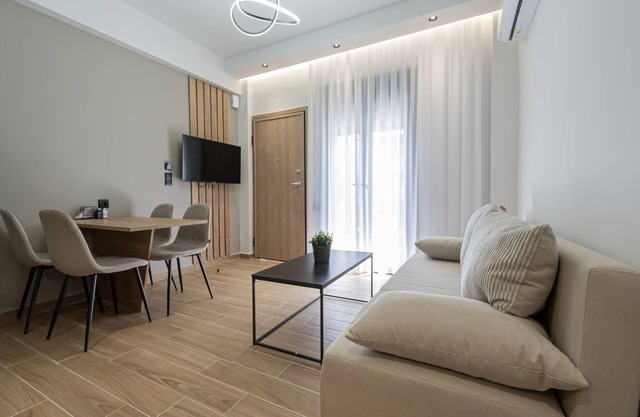 Eleni Luxury Suites 3 by RentalsPro - Kallikrateia