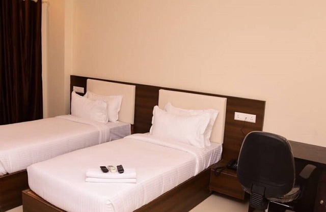 Elephant Suites Brookefield # 21