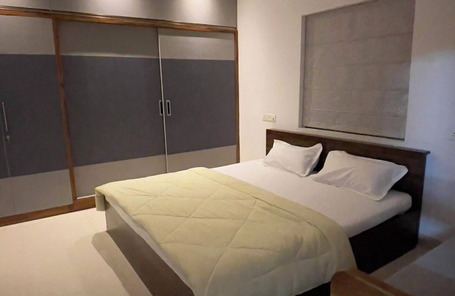 Elva villa - A luxurious 3bhk home stay near KPHB