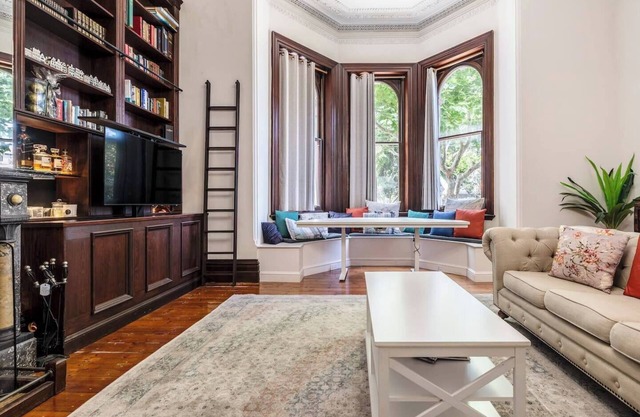 Elwood Manor A Restored Art Deco Gem