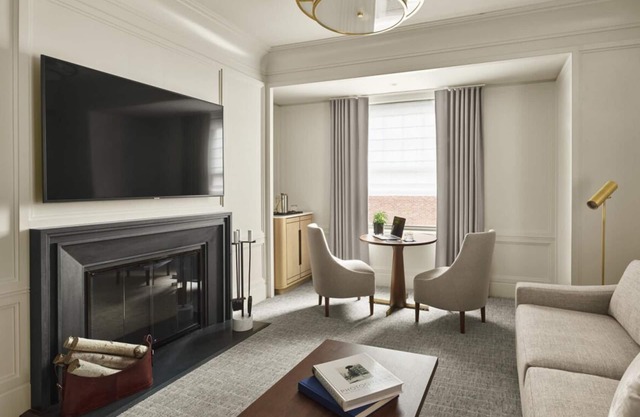 Embrace the Sugar Rush Experience! 4 Spacious Units w/Fireplace, Pets Allowed