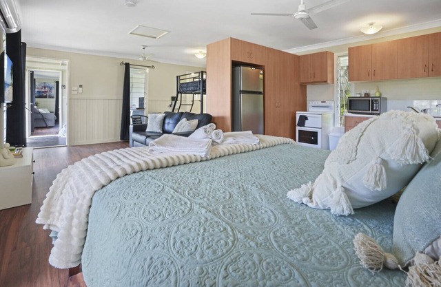 Emerald Bony 1 escape