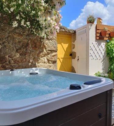 Encanto Casa com Spa Jacuzzi Open Space