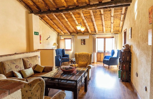 Encanto Rústico: Chimenea y Barbacoa Norte Córdoba