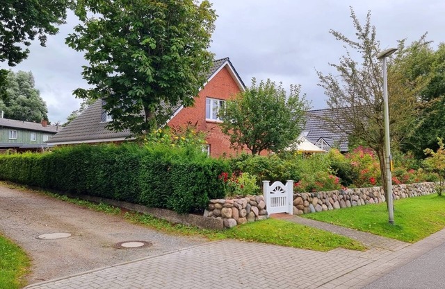 End the day with a glass of wine and enjoy the sunset.