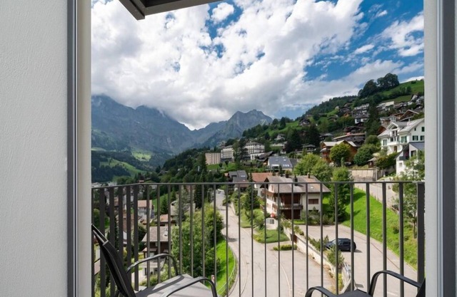 Engelberg Two Bedroom Apartment With Mountain View