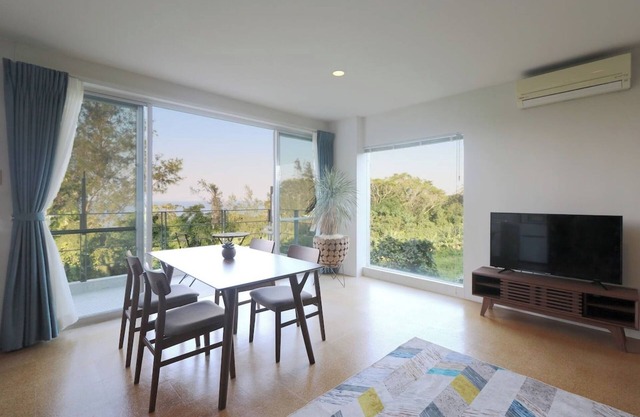 Enjoy Okinawa at a designers mansion just off the/Nakagami-gun Okinawa