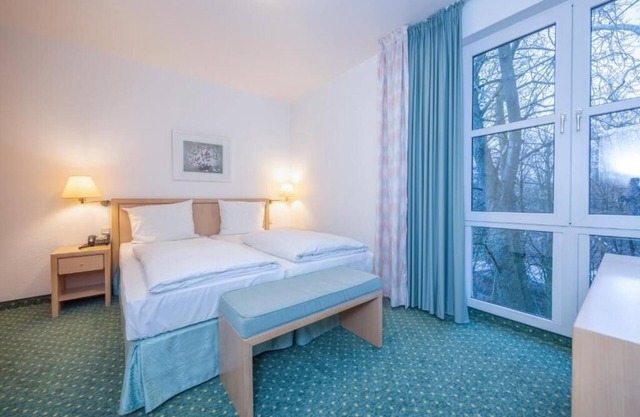 Enjoy Room Near Thormühlen‑Park With Bistro Dining Pets Allowed Parking