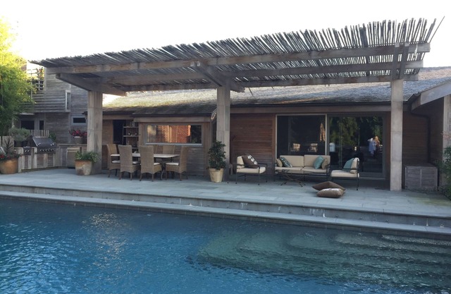 Enjoy Ultimate Hamptons Escape! 70 miles from NYC! Heated Pool, Tennis, & Beach